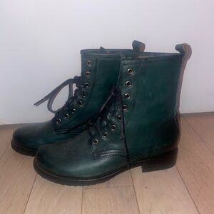 Frye Veronica Combat boot womens